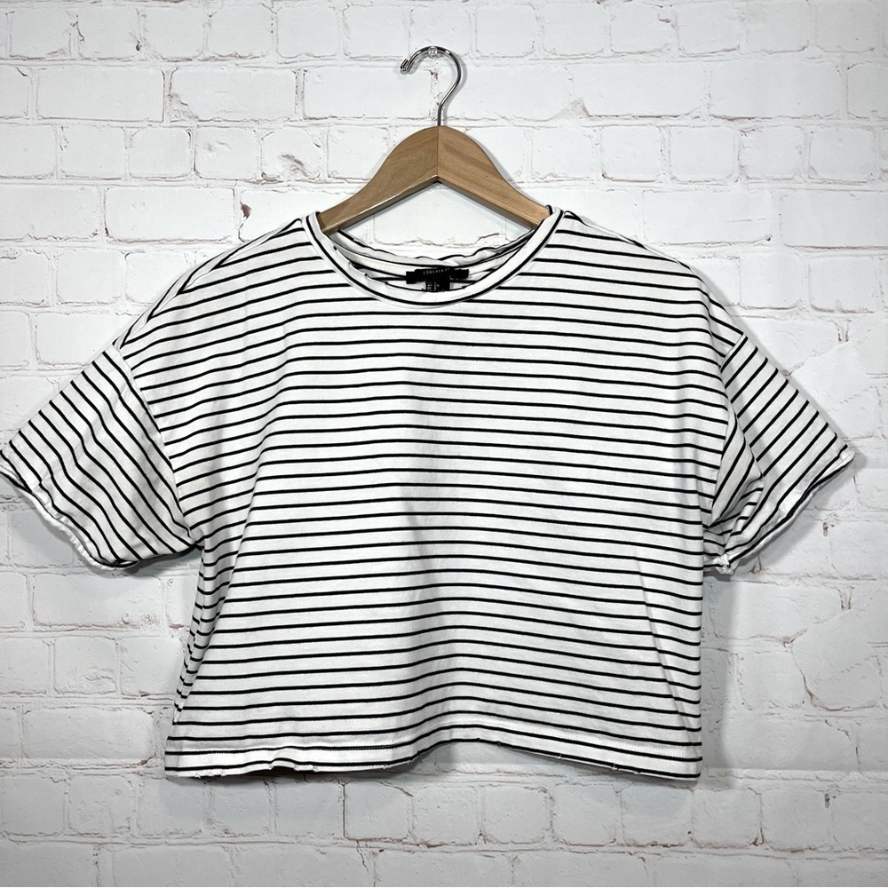 Forever 21 Cropped Shirt Womens Large Black White Striped